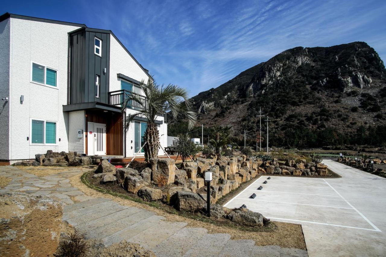 Jeju 542 Pension Seogwipo Exterior foto